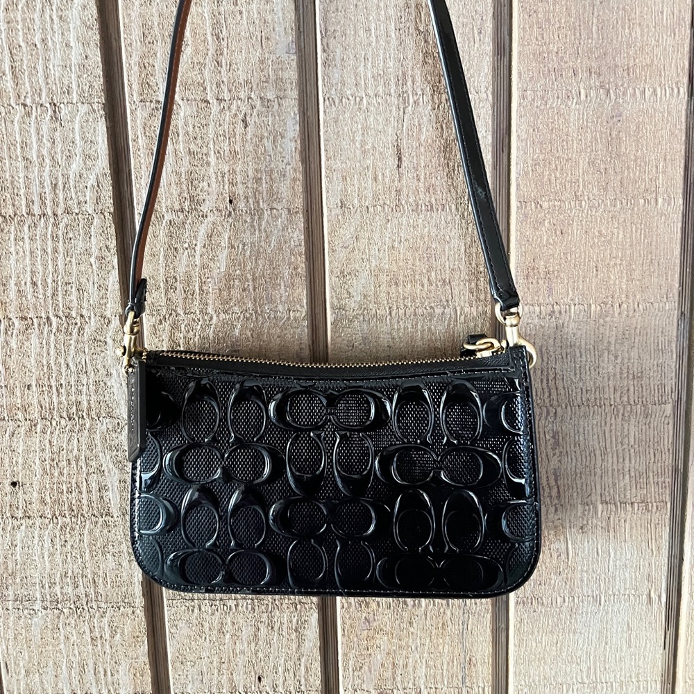 Coach Penn Shoulder Bag - Picture 2 of 2